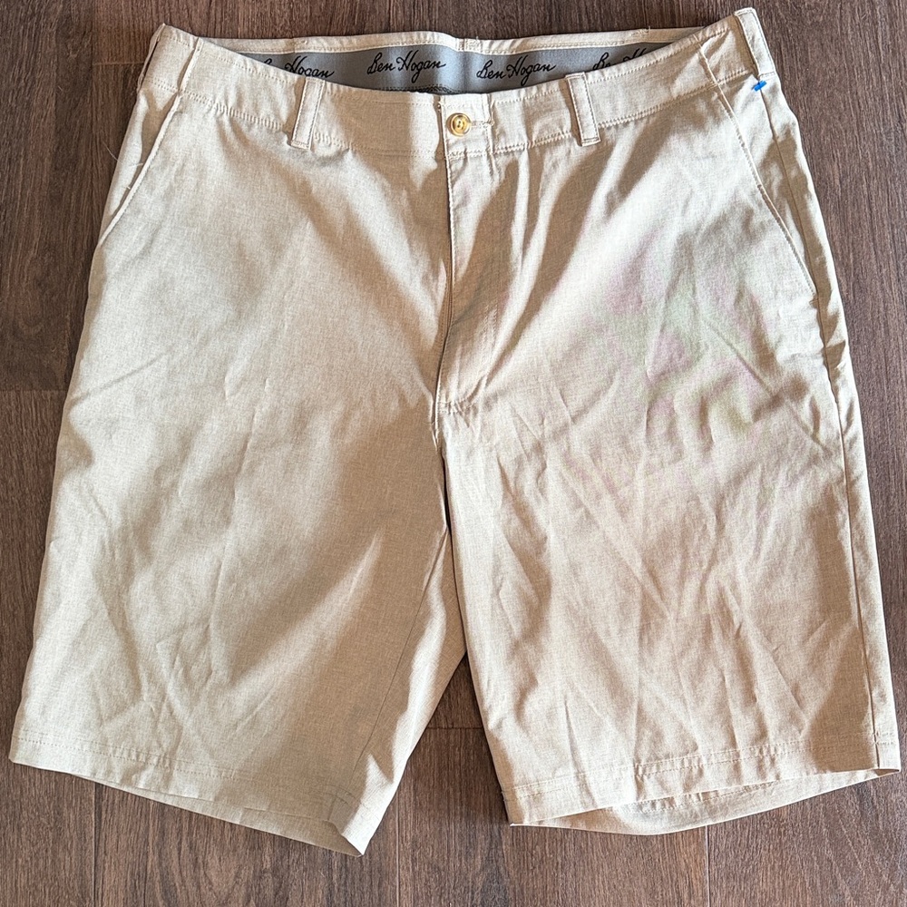 Ben Hogan Men's Beige Shorts Size 36